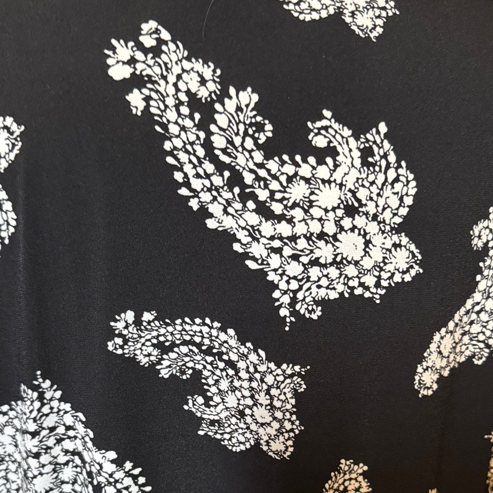 Liz Claiborne Career Black and White Paisley Blouse Size XL - Picture 8 of 10